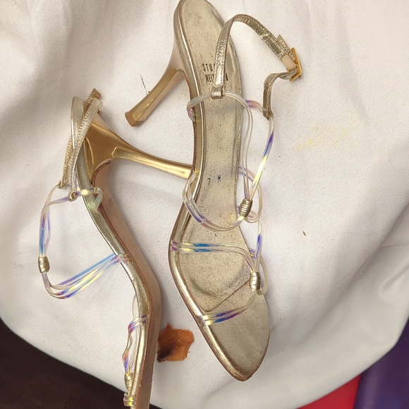 Stuart Weitsman step in clear multi-color string sandal - Picture 6 of 9